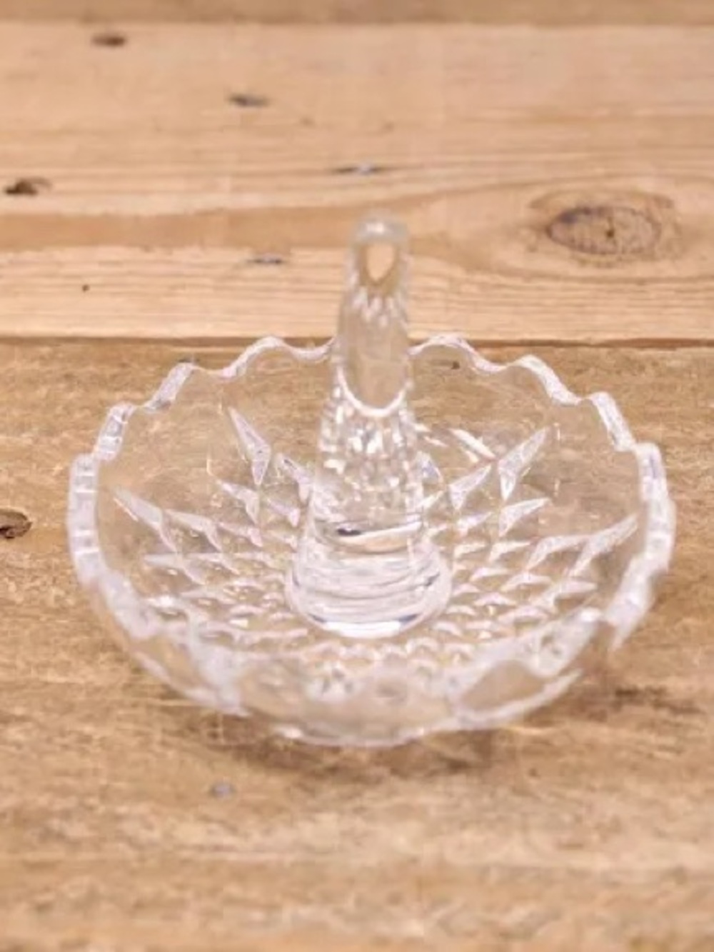 🔮Vintage🔮Longchamp Pattern Crystal Ring Holder Dish with Scalloped Edge